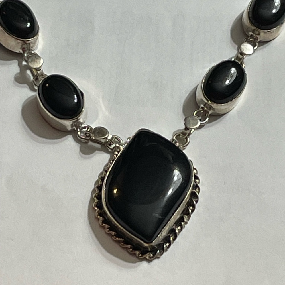 New Beautiful 925 Sterling Silver Black Onyx Necklace.